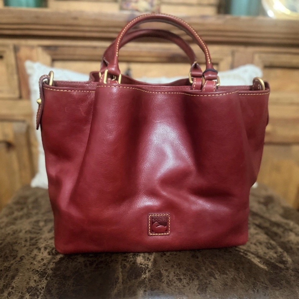 Dooney & Bourke
Florentine Large Zip Barlow - color: Chestnut mint condition!!! - Picture 2 of 9